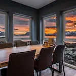 Lofoten Seazens Panorama * Leknes
