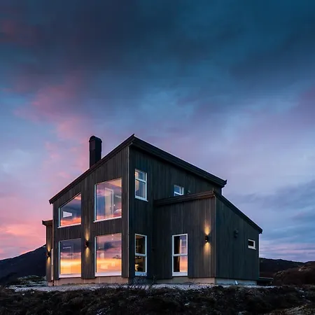 Lofoten Seazens Panorama 木屋 *